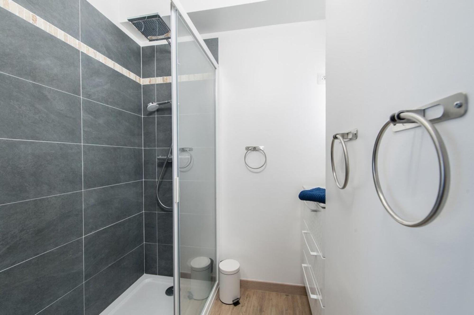 Апартаменты Cosy La Baie Des Anges - Plage La Ciotat - Classe 3 Etoiles Экстерьер фото