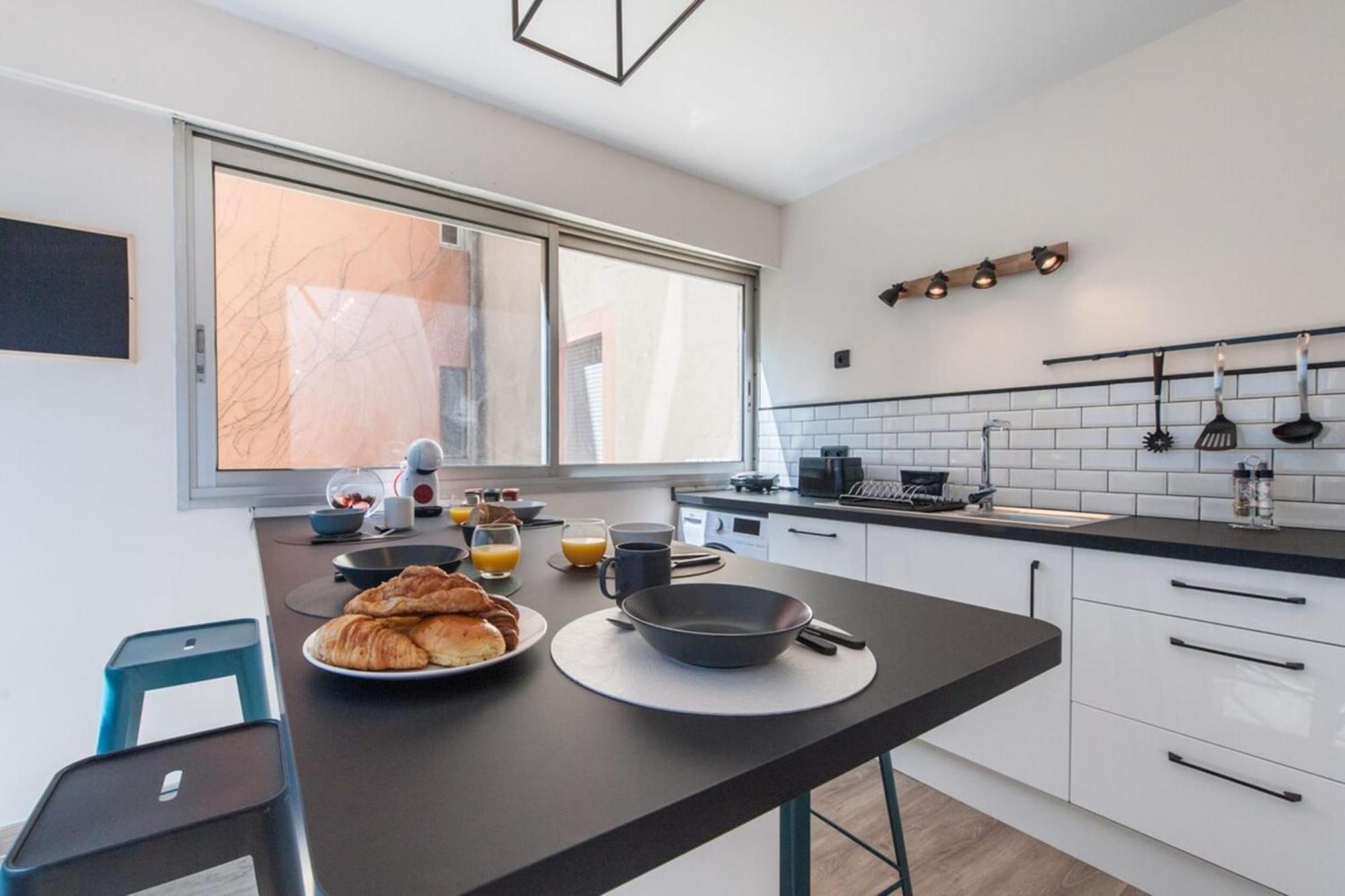 Апартаменты Cosy La Baie Des Anges - Plage La Ciotat - Classe 3 Etoiles Экстерьер фото